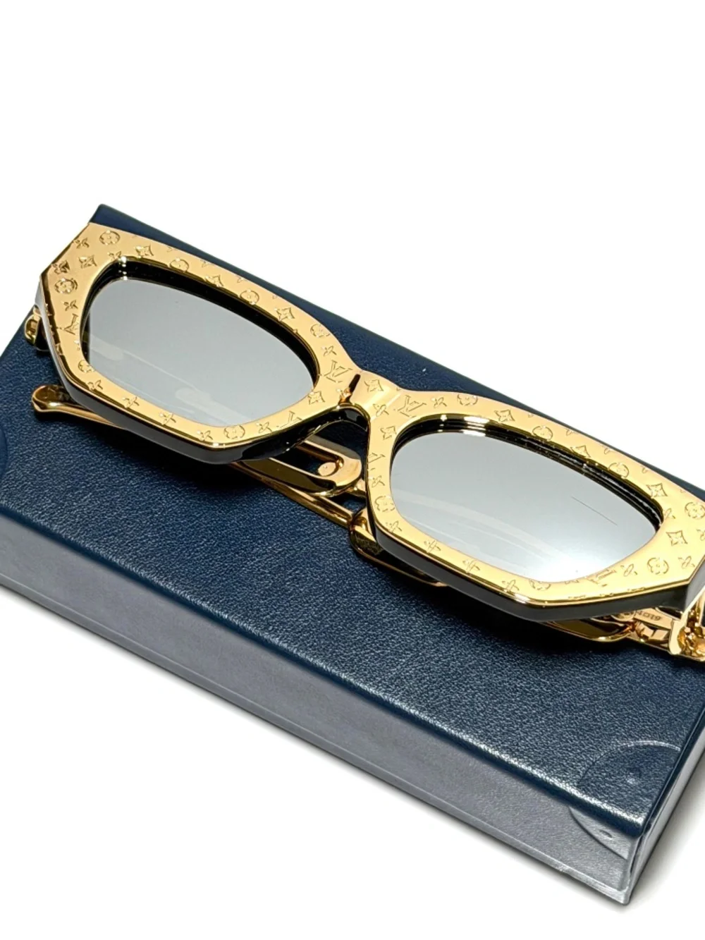 Louis Vuitton LV Edge Z1476W Gold Monogram Sunglasses